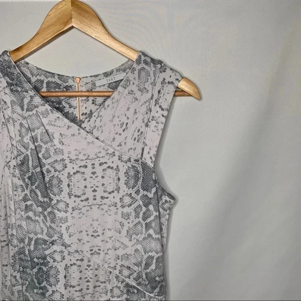 TART Gray Snakeskin Sleeveless Dress Size M